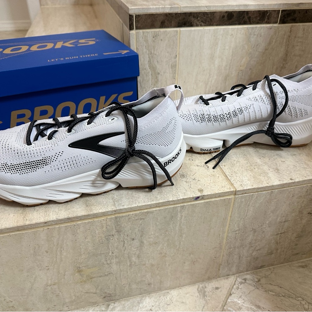 Brooks Men's White Running Shoes